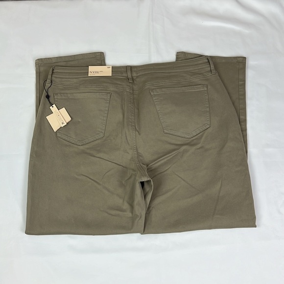 NYDJ New Women’s 18P Lift x Tuck Technology Emma Relaxed Slender Jean - Picture 3 of 9